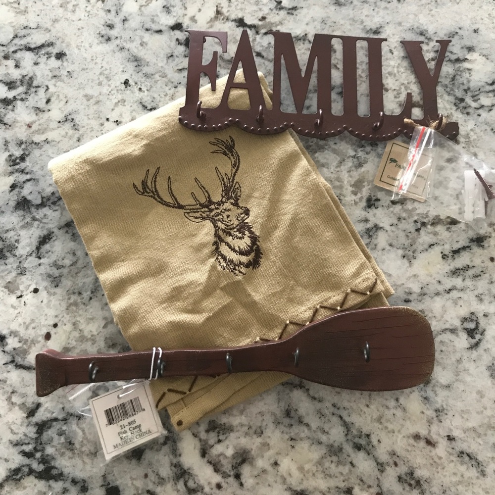 Hunting Family Key Hooks and Dish Towel